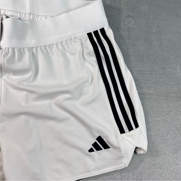 NWT Adidas Women's Shorts Medium White AEROREADY Soccer Active Gym Running - Picture 10 of 13